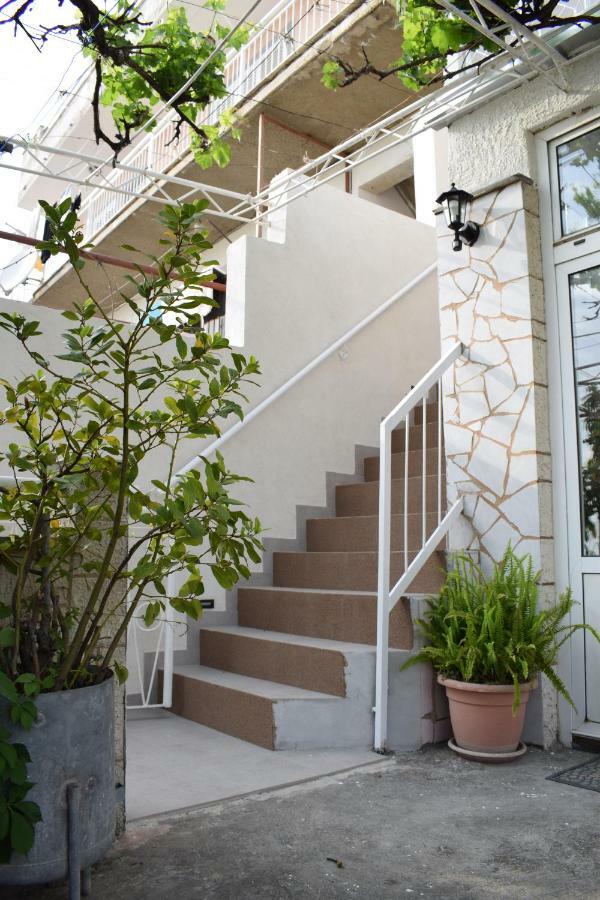 Apartman Dani-Podstrana Apartment Exterior photo